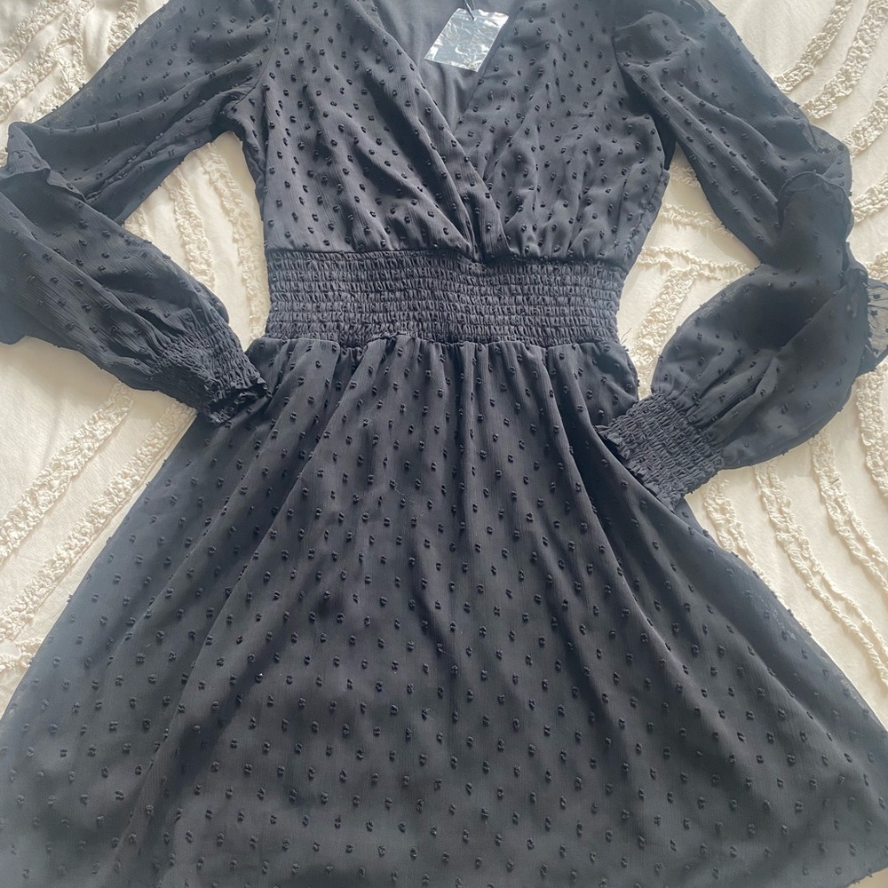stradivarius Black Swiss Dot V-Neck Long Sleeve Dress - Picture 2 of 5